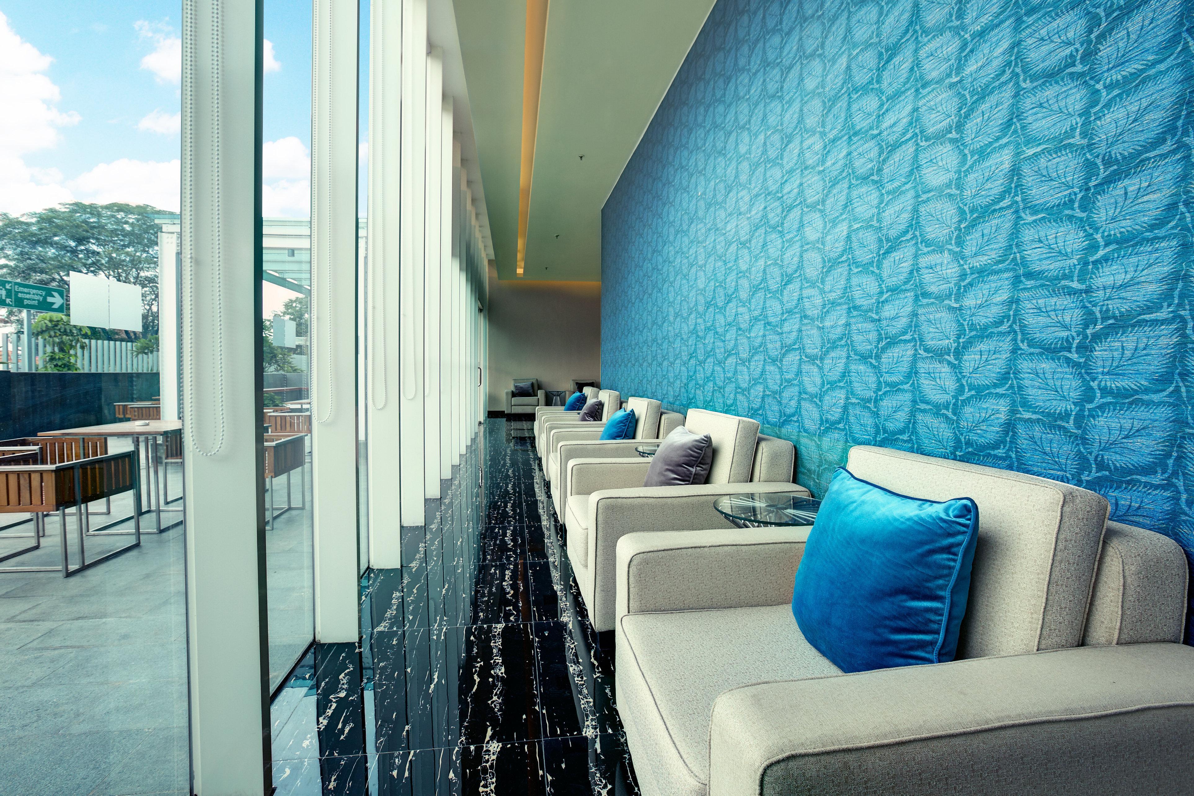 Holiday Inn Express Jakarta International Expo By Ihg Exterior photo