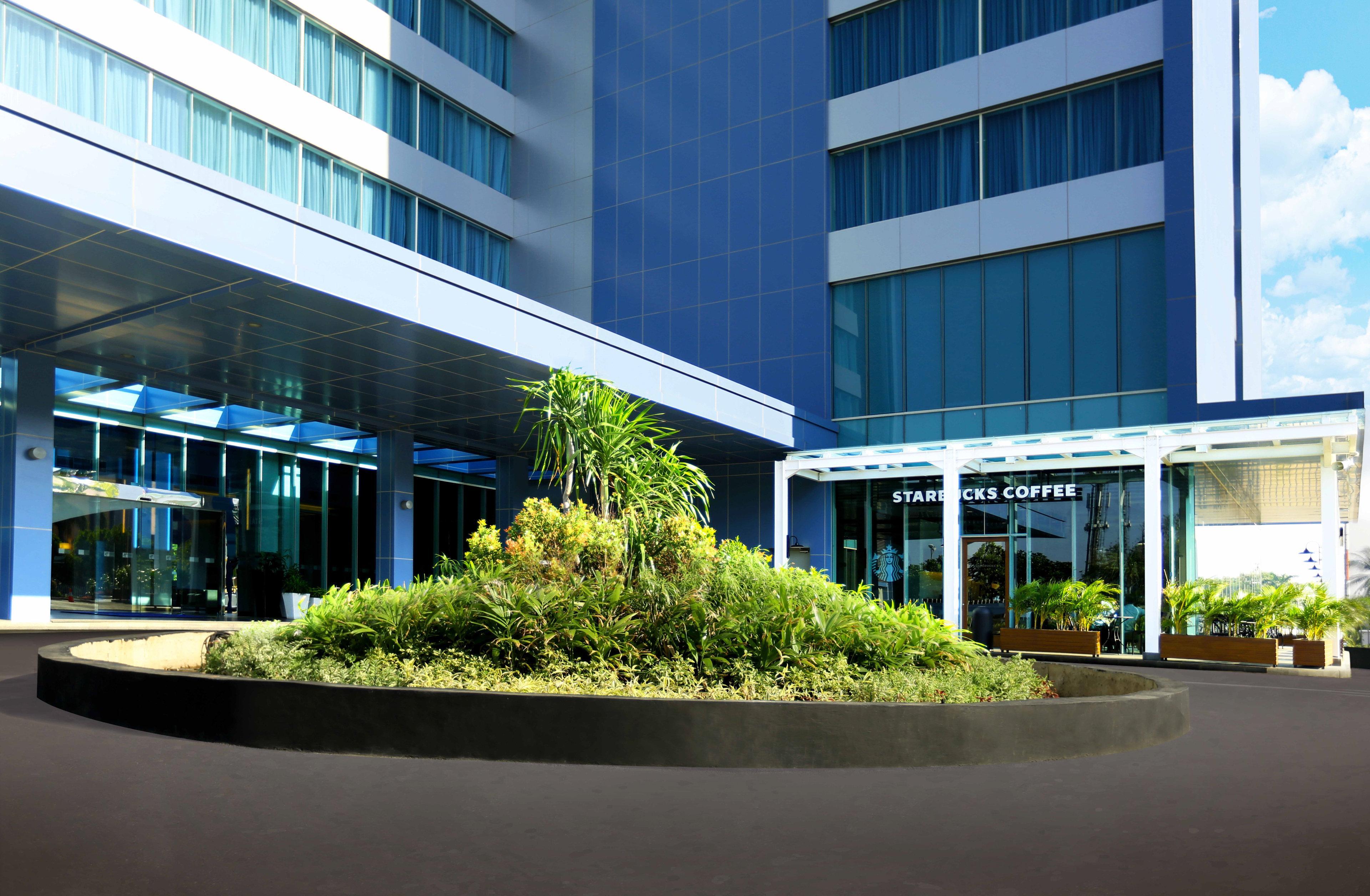 Holiday Inn Express Jakarta International Expo By Ihg Exterior photo