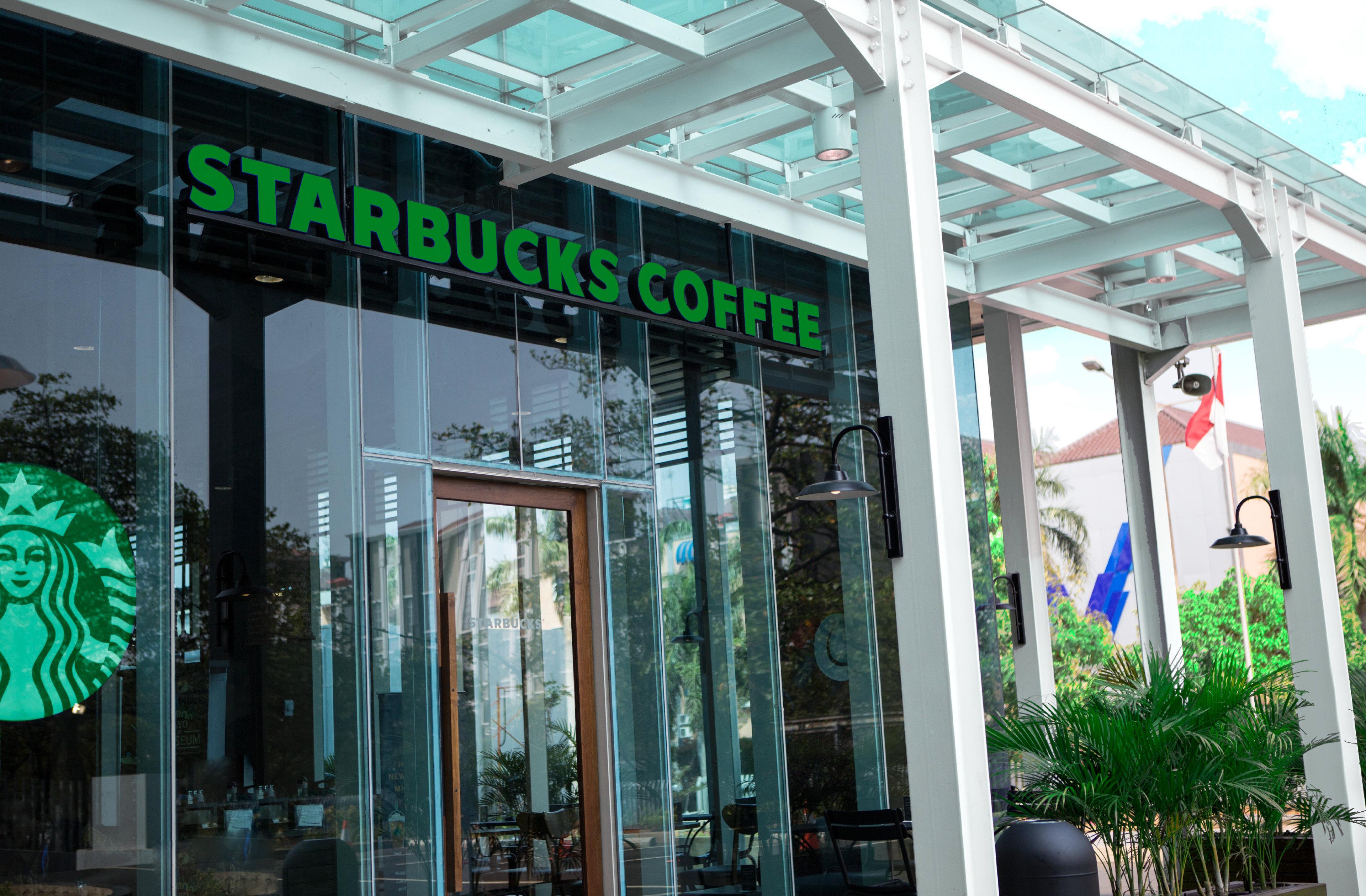 Holiday Inn Express Jakarta International Expo By Ihg Exterior photo