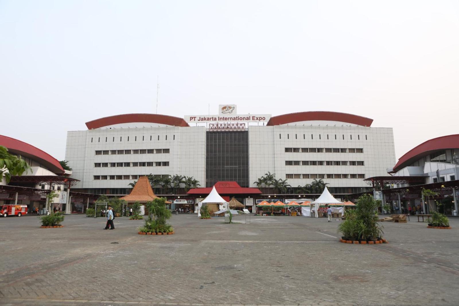 Holiday Inn Express Jakarta International Expo By Ihg Exterior photo